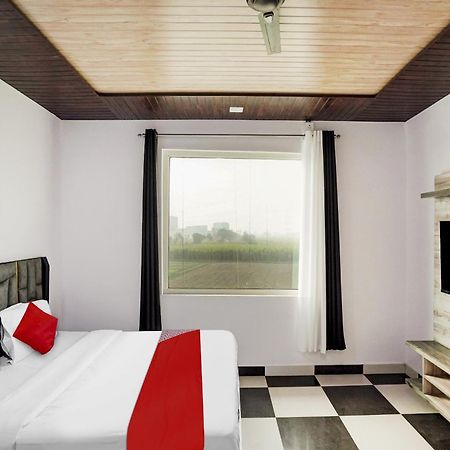 Hotel Collection O Love Garden Ghaziabad Esterno foto