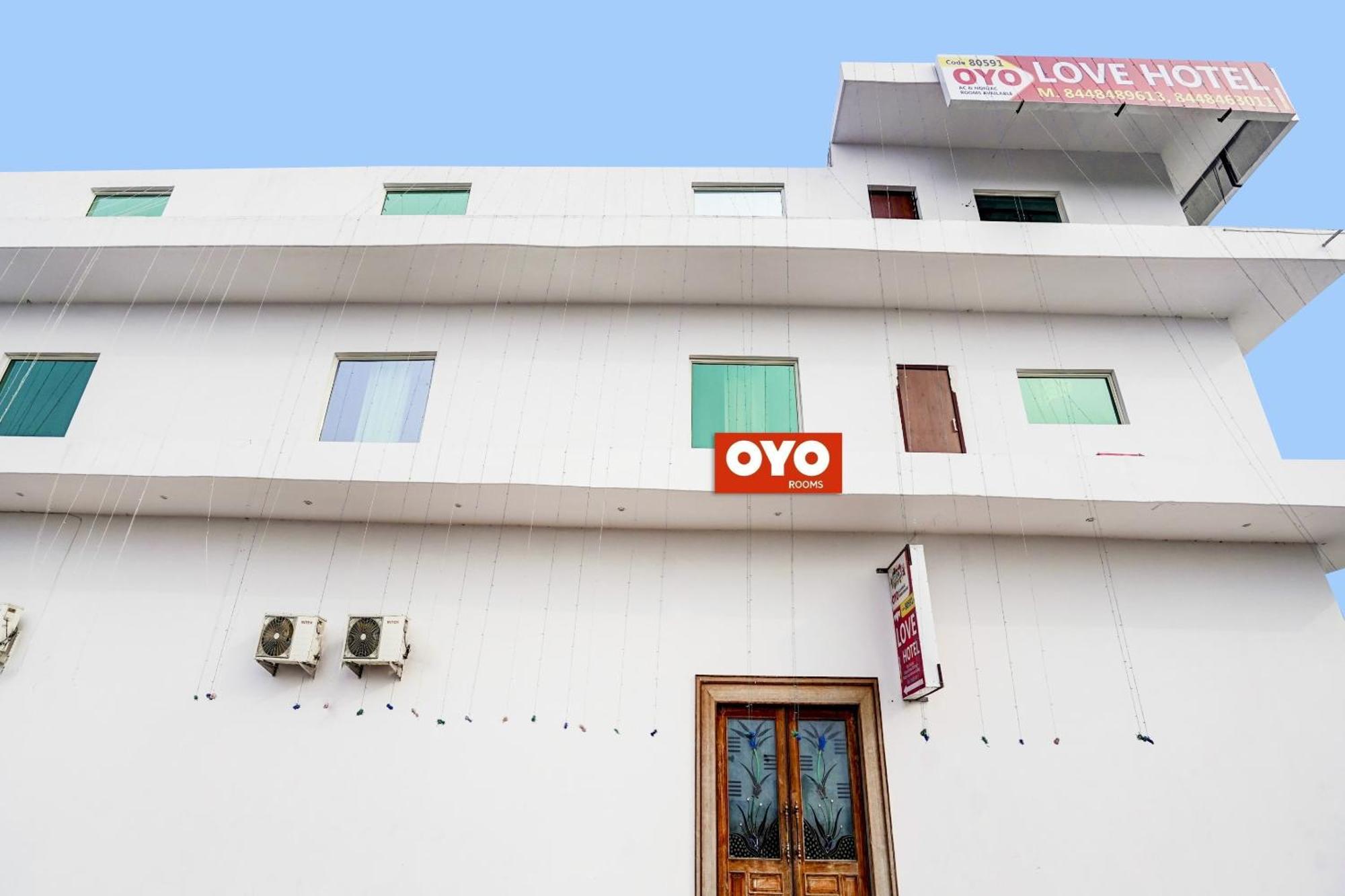 Hotel Collection O Love Garden Ghaziabad Esterno foto
